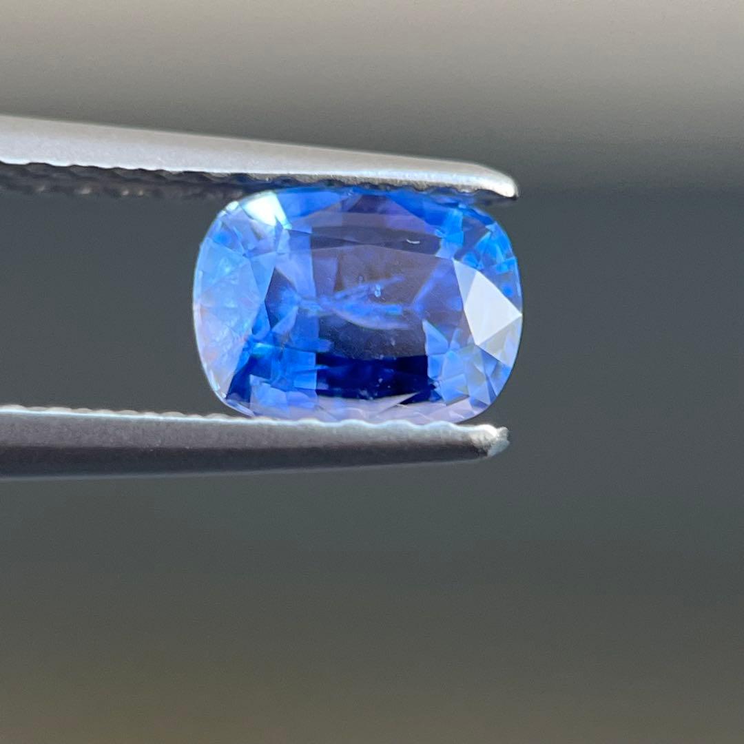 スリランカ産加熱天然ブルーサファイアルース