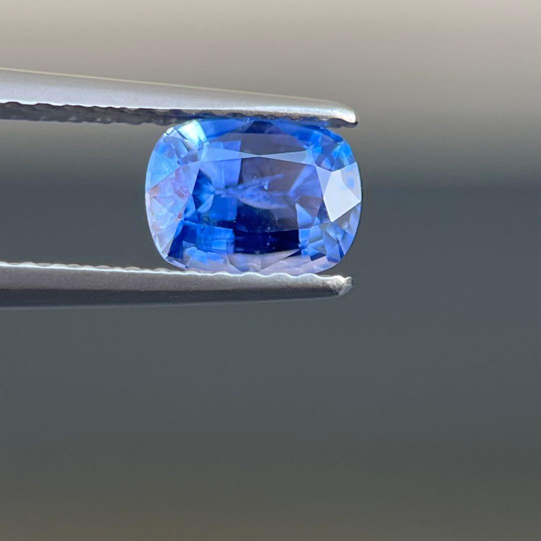 スリランカ産加熱天然ブルーサファイアルース