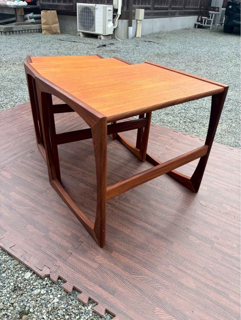 人気！コンパクト　G-Plan 木製ネストテーブル 3点セット ブラウン