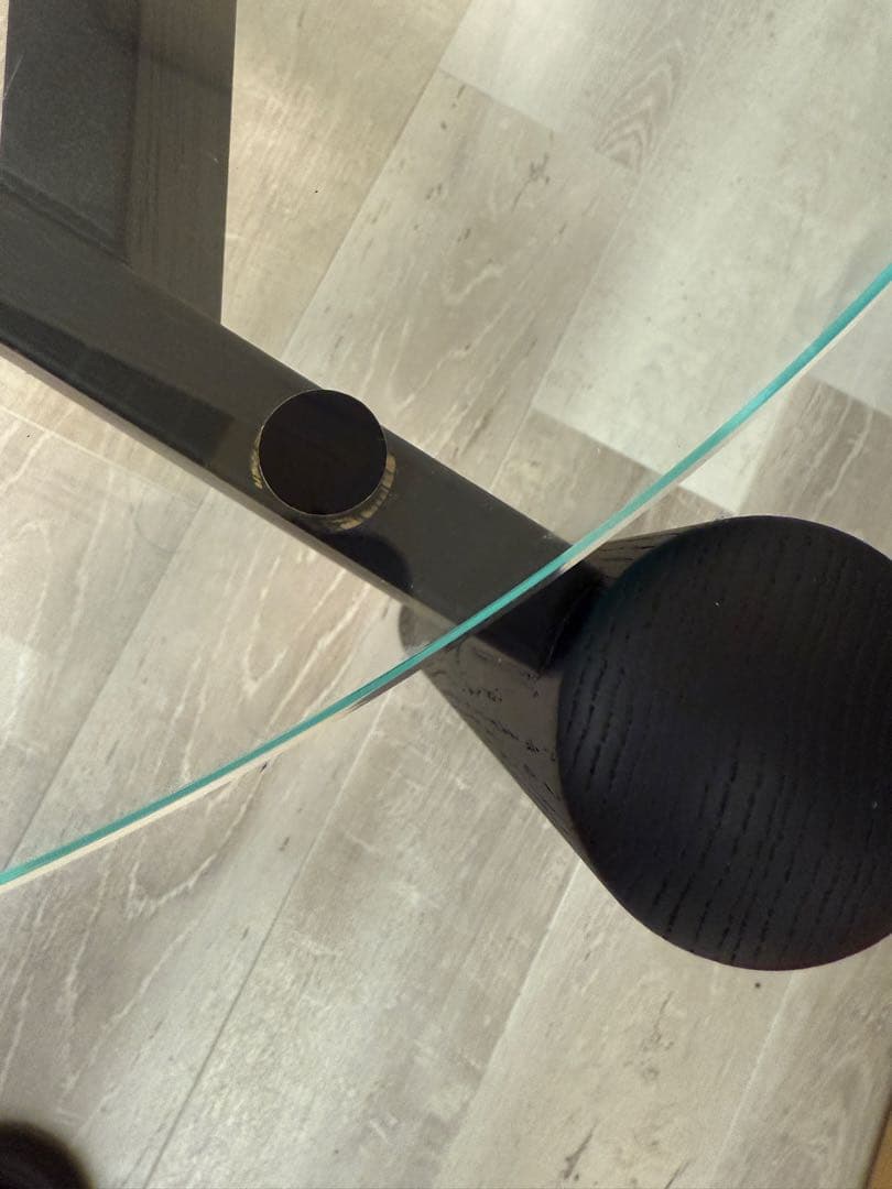 カッシーナ　ガラステーブル