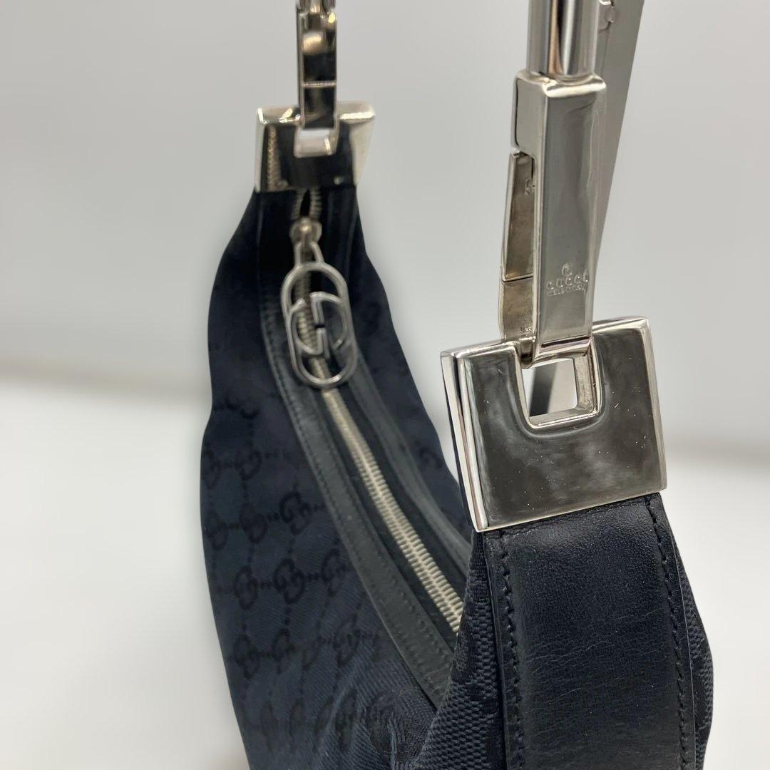 【美品】GUCCIショルダーバッグ GGキャンバス GG柄 ブラックレザー 黒色