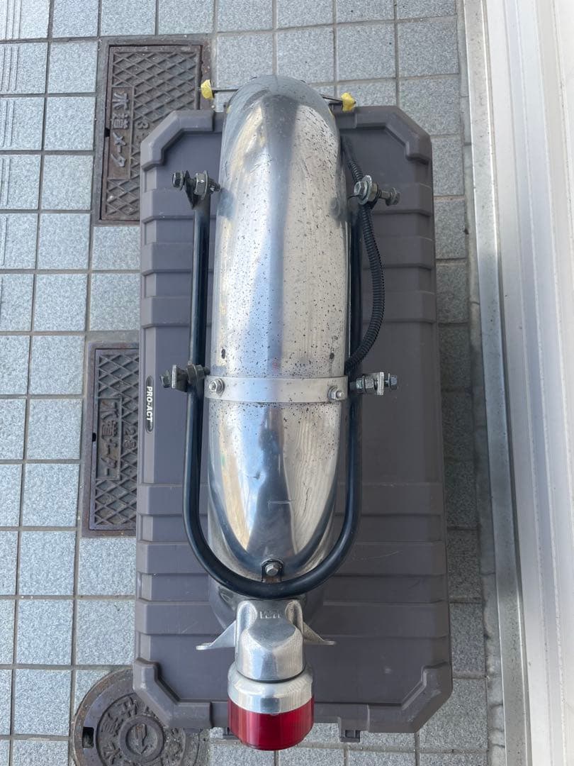 SR400 SR500 WM製 フロント、リアフェンダー　WM製 テールランプ