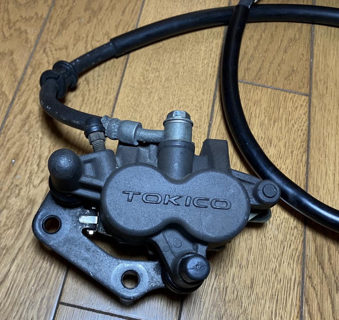 スズキ　グラストラッカー NJ47A 純正 フロント ブレーキ キャリパー
