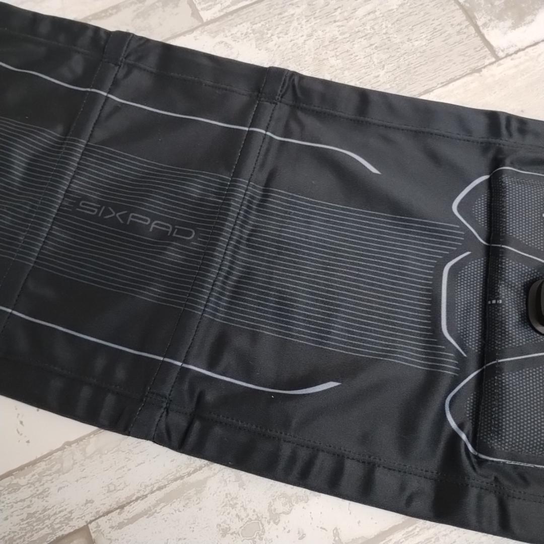 A MTG SIXPAD Sサイズ パワースーツライト