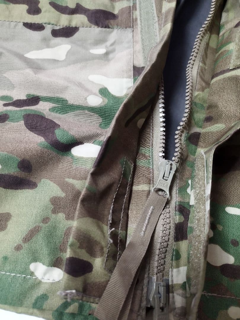 (4972)米軍実物ECWCS.GENⅢ．レイヤー6ゴアテックスOCPジャケット