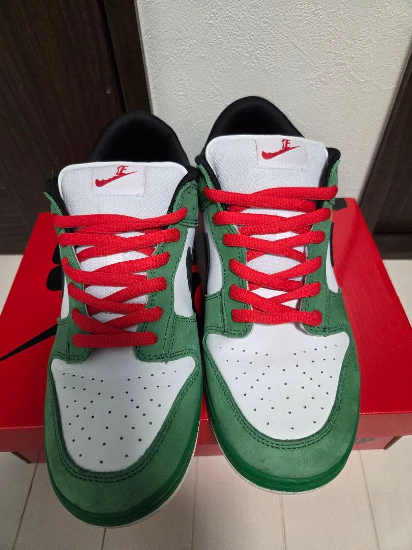 靴 ERROR DUNK LOW PRO SB BITE EM