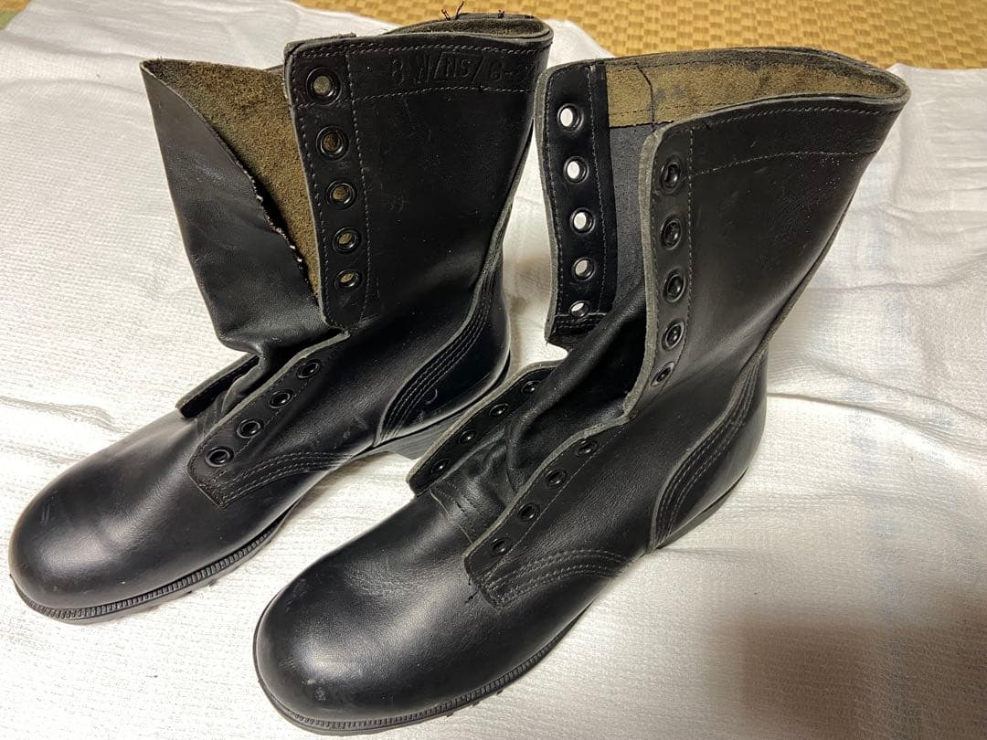 米軍放出品　デッドストック　ミリタリーコンバットブーツ　8W 26cm 幅広