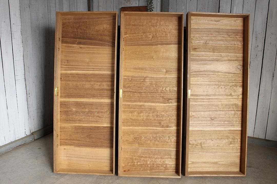 古い木製の引き出し　15杯