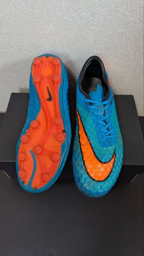 ナイキ　NIKE ハイパーヴェノム ファントム HG-E　サッカースパイク