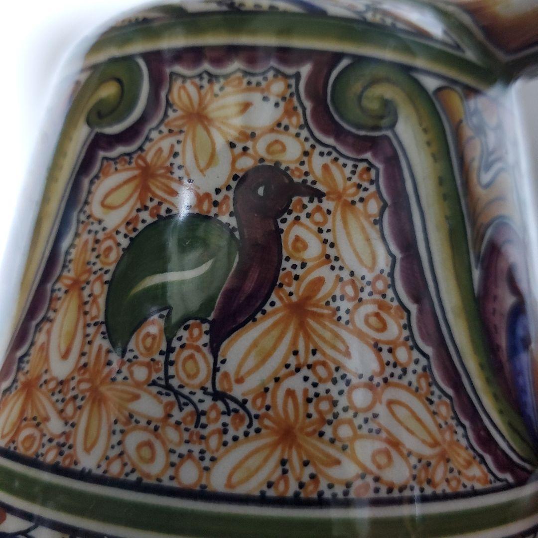 手描き陶器ピッチャー 蓋付き