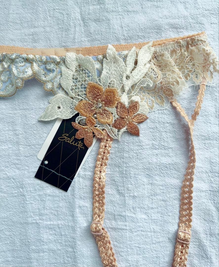 サルート 02G ガーターベルト ローマの休日 プレステージ 02 PU