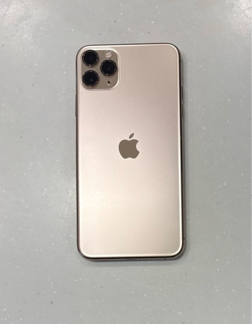 Apple iPhone 11 Pro Max 本体