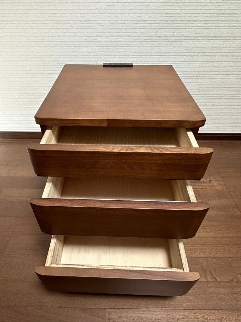 ベッドサイドチェスト①