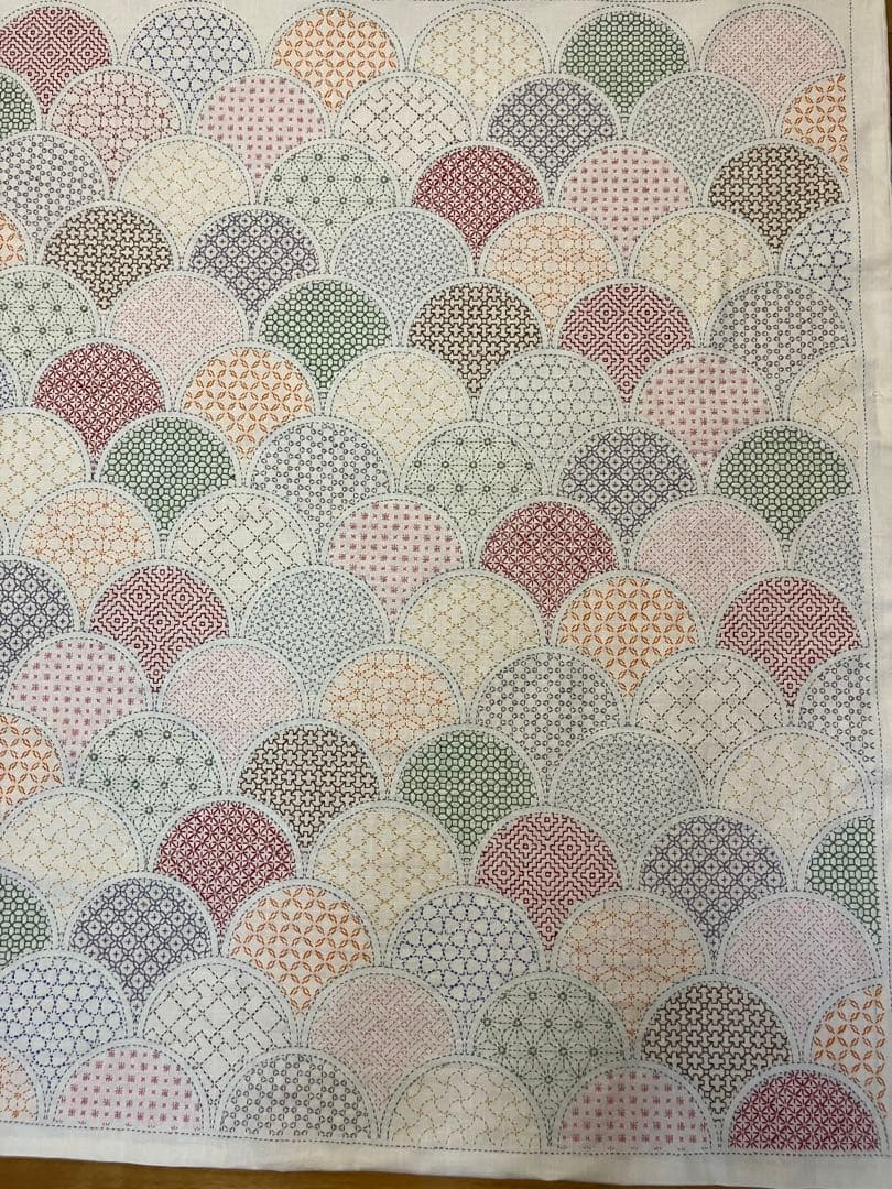 ホビーラホビーレ♡ 刺し子のサンプラークロス《青海波》　完成品