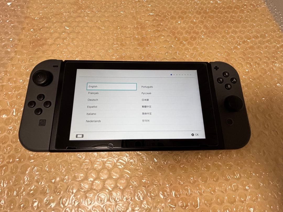 Nintendo Switch 本体 + 付属品　グレー