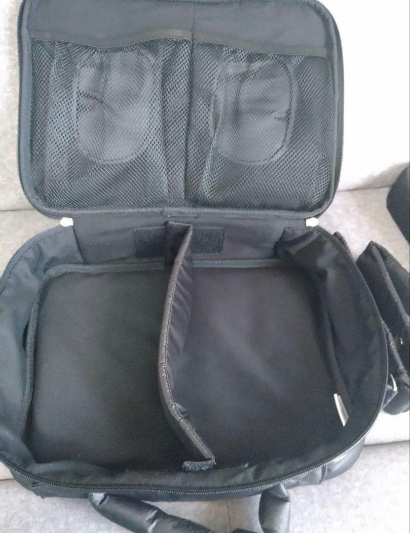 ブラックショルダーバッグ