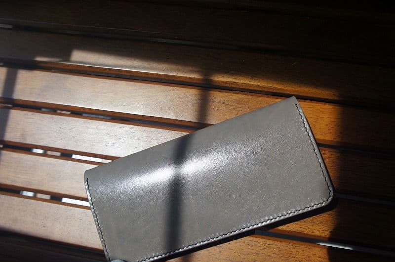 【送料無料】ルガトショルダーのロングウォレット【ライトグレー】