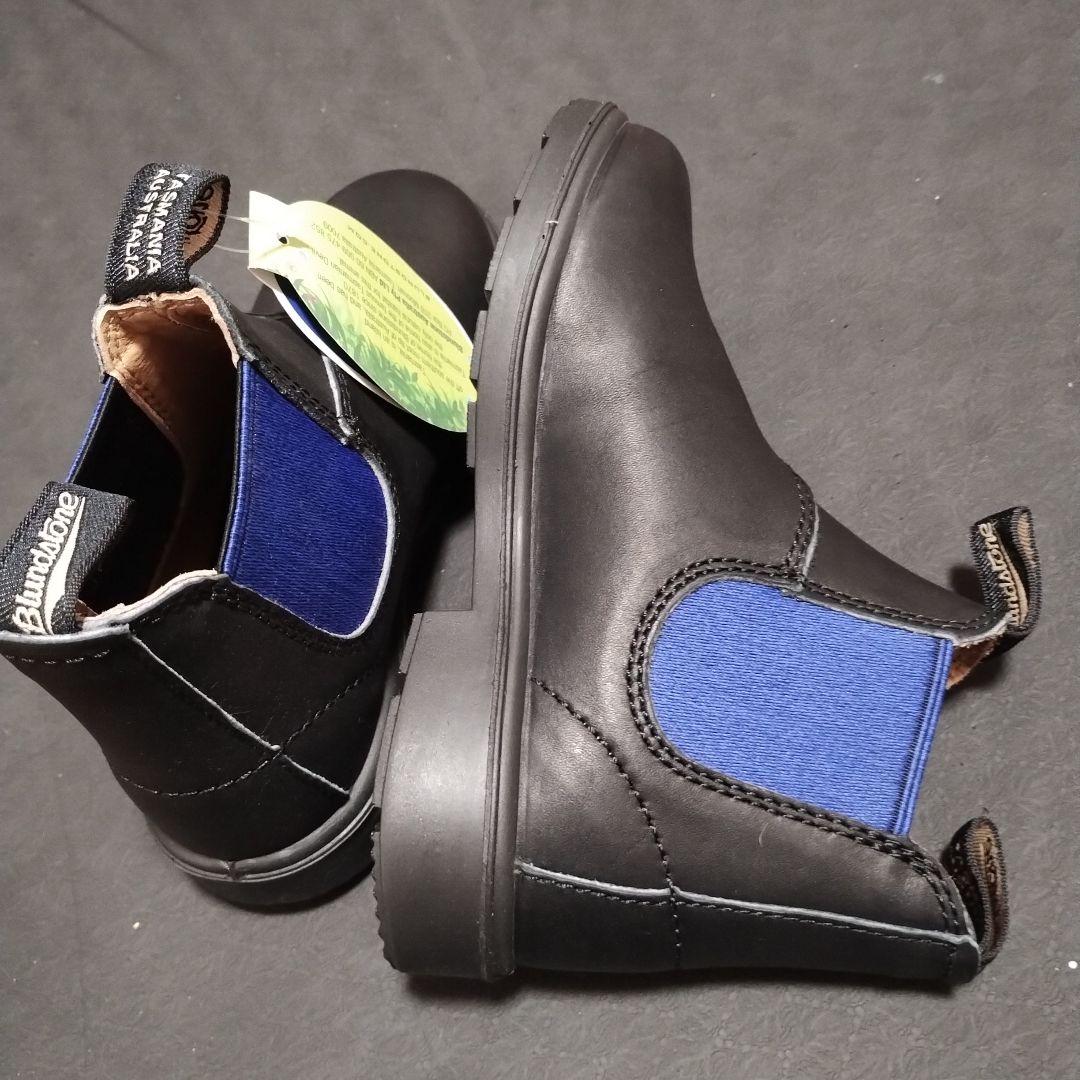 Blundstone 580 キッズブーツ ブラック/ブルー