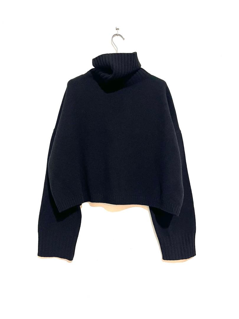 ドゥーズィエムクラス　2023AW Cropped タートルネックプルオーバー