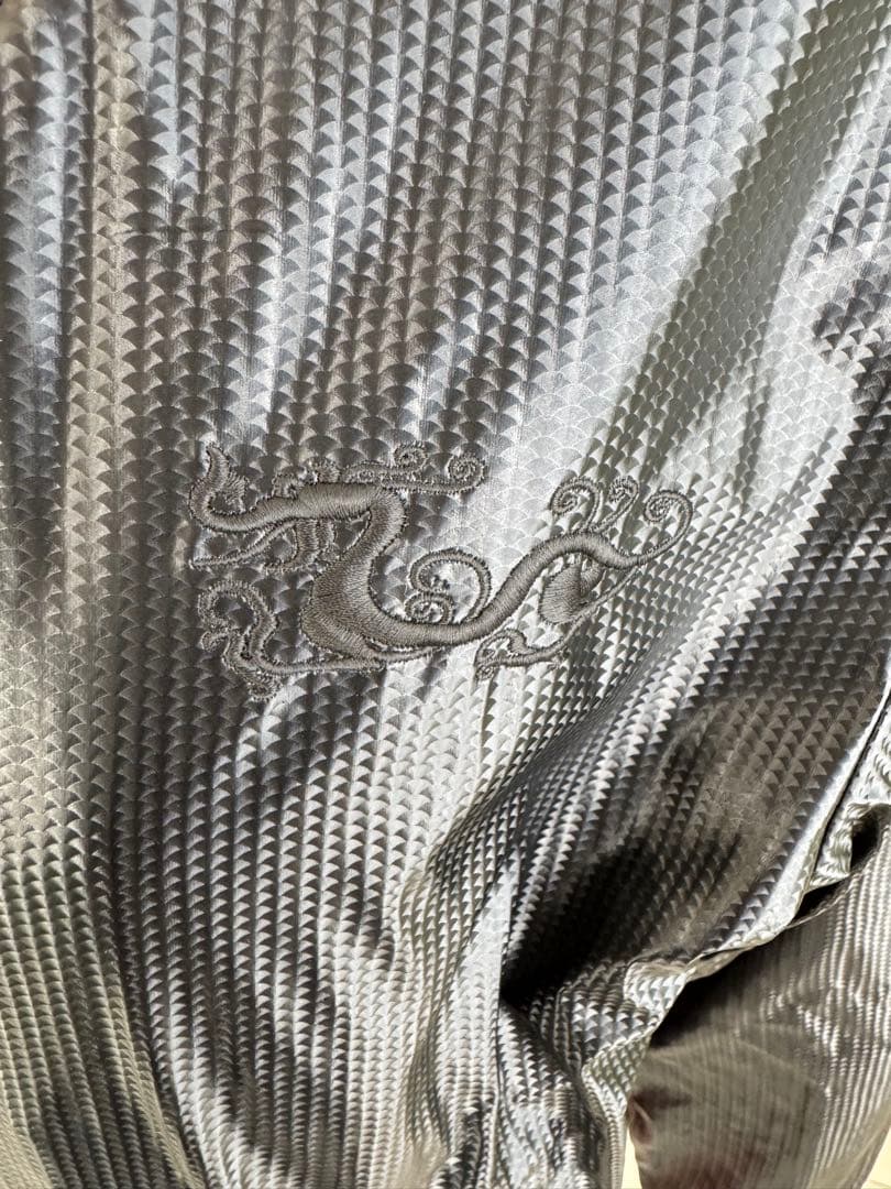 ダンスウイズドラゴン　リバーシブルフリースジャンパー