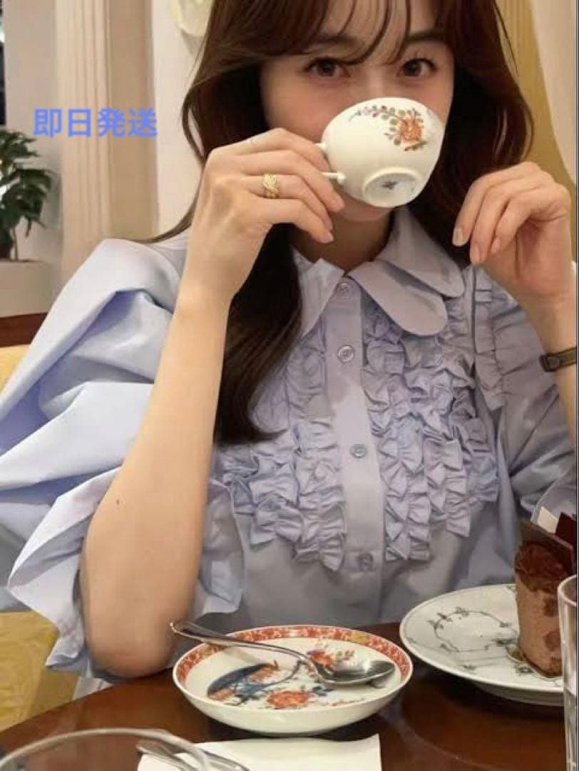 【Bibiy】新品未使用、紙タグ付き、即日発送　CORA PUFF BLOUSE