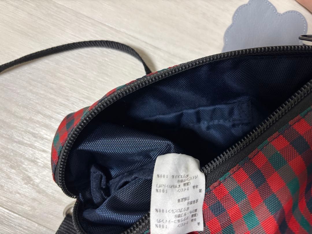 familiar 舟形ポシェット　赤　ファミリア