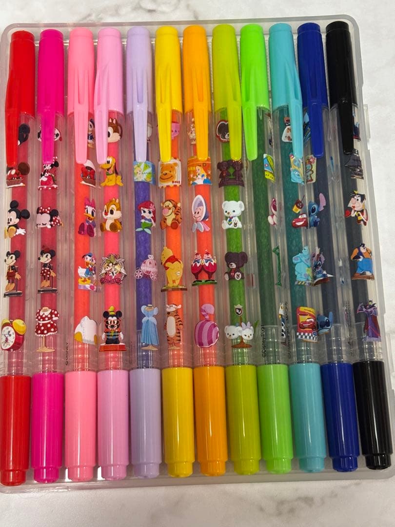 ディズニーキャラクター カラーペンセット 12色