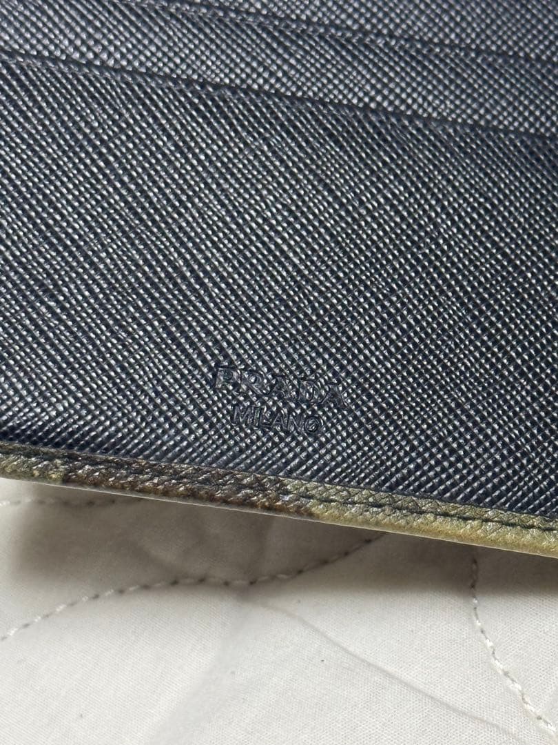 m*o様 PRADA 財布　二つ折り