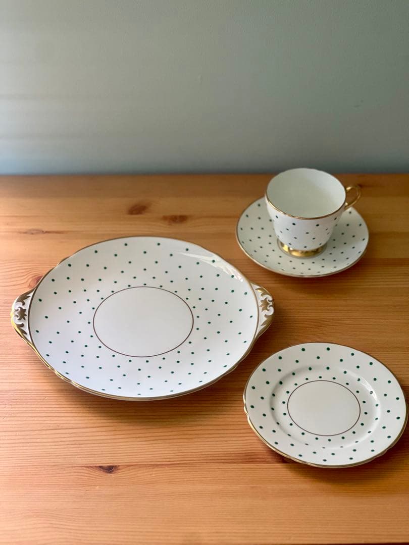 シェリー　グリーン ポルカドット★トレー　プレート／ミントン　スージークーパー