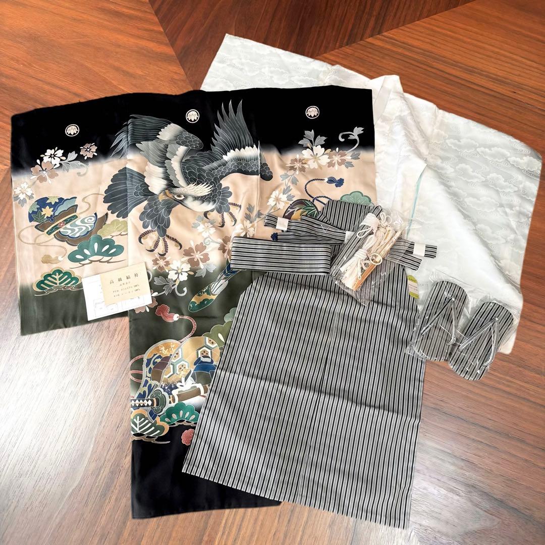 美品 七五三 5歳男の子 日本製羽織袴着物9点セット 黒 ベージュ 鷹 深緑