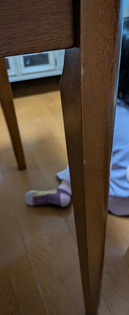 ニトリ 人気シリーズ オーク材 木製 ブラウンダイニングテーブル