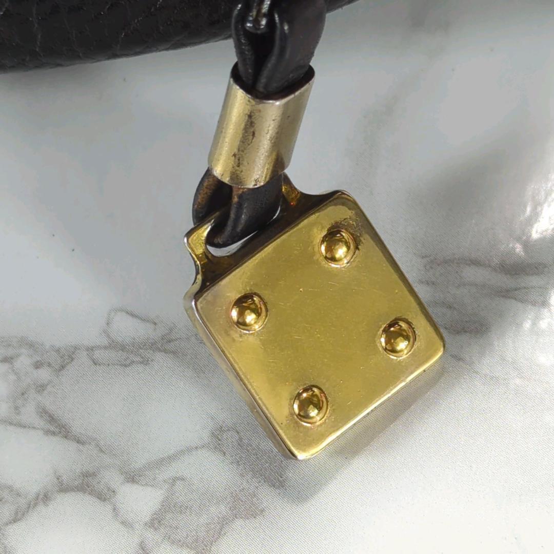 [美品]　LOEWE ロエベ アナグラム ショルダーバッグポシェット ブラック