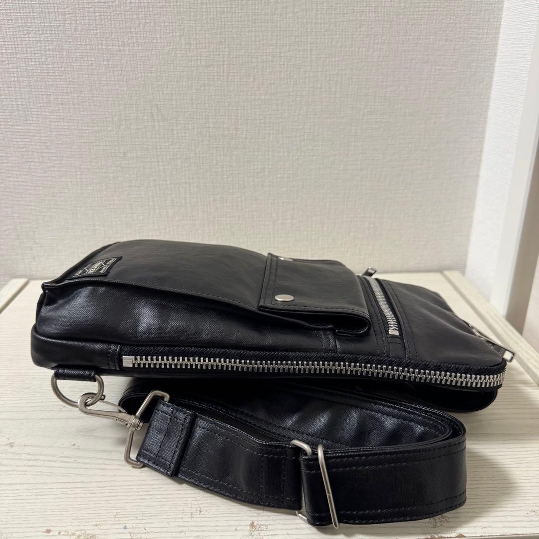 【新品同様】PORTER ポーター　フリースタイル 黒　ボディバッグ　06127