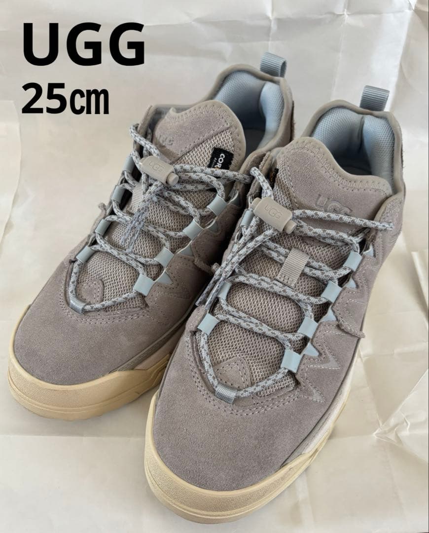 UGG アグ　W CAPTRAIL LOW キャップ　トレイル　ロー　CPF