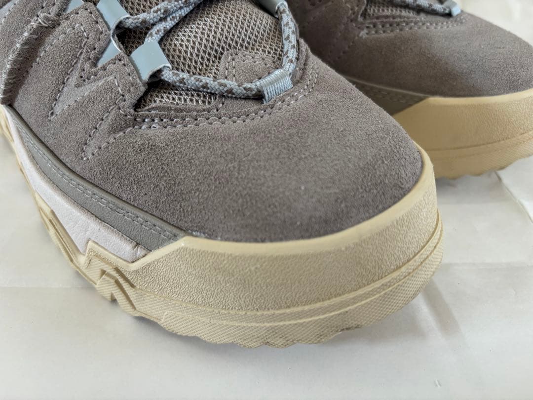UGG アグ　W CAPTRAIL LOW キャップ　トレイル　ロー　CPF