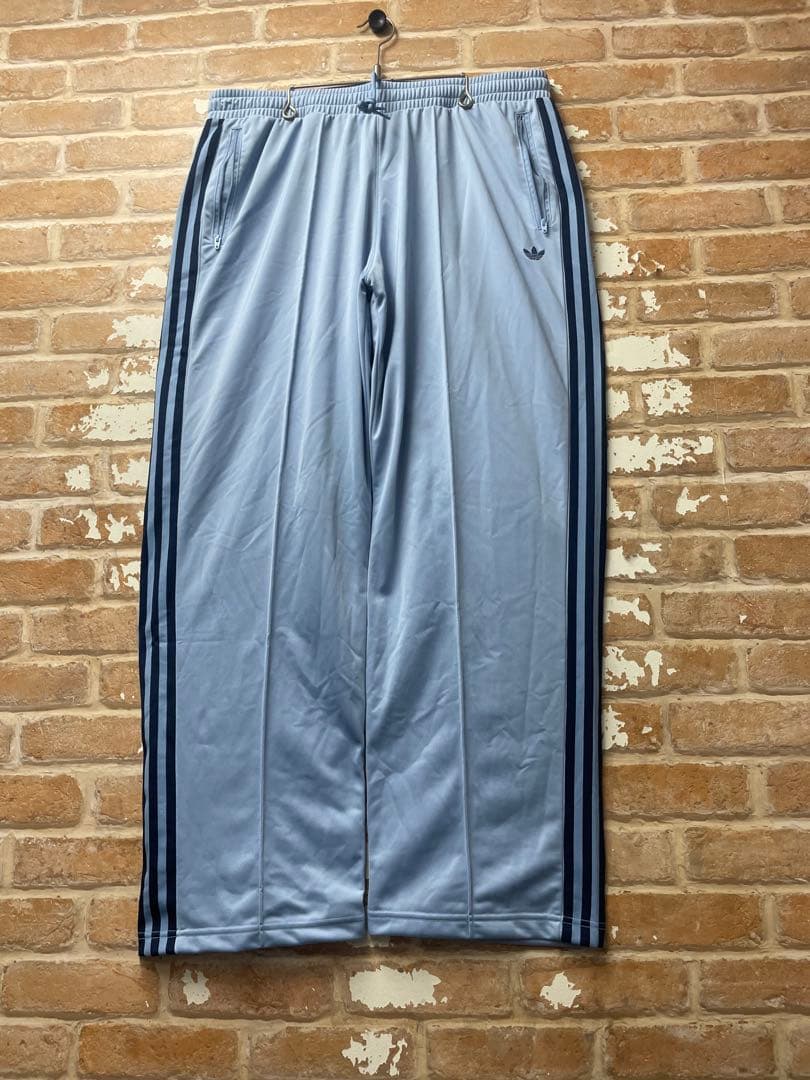adidas Originals トラックパンツ　ジャージ　刺繍　水色　ワイド