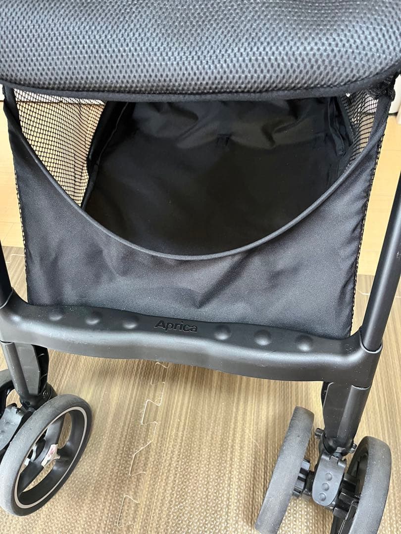 【未使用レインカバー付】アップリカ　マジカルエアーフリー　ベビーカー