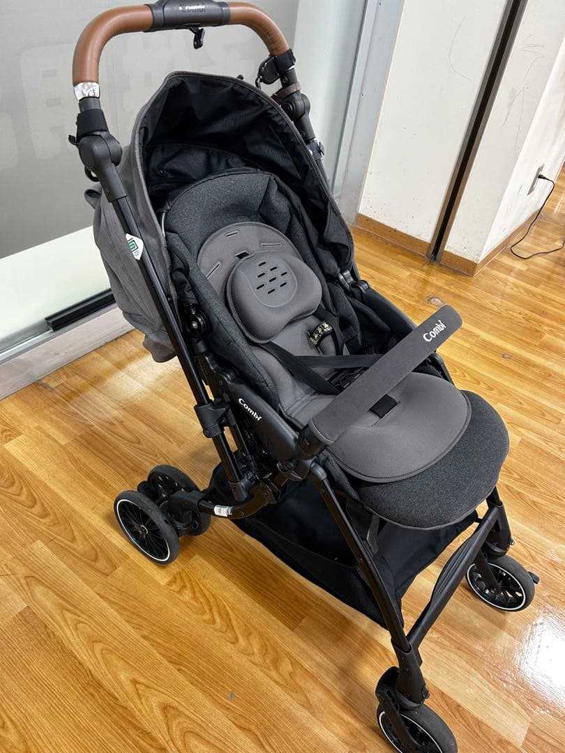 ［5000円値下げ中］Combi ベビーカー　スゴカルSwitchエッグショック