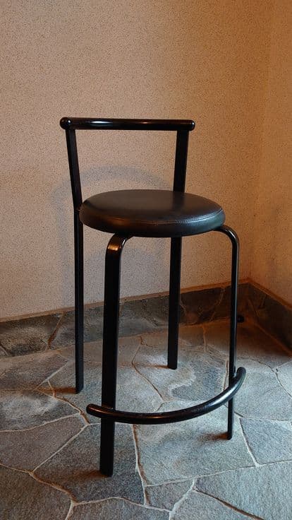 黒のバースツール　カウンタースツール　チェアー　昭和レトロ　ヴィンテージ