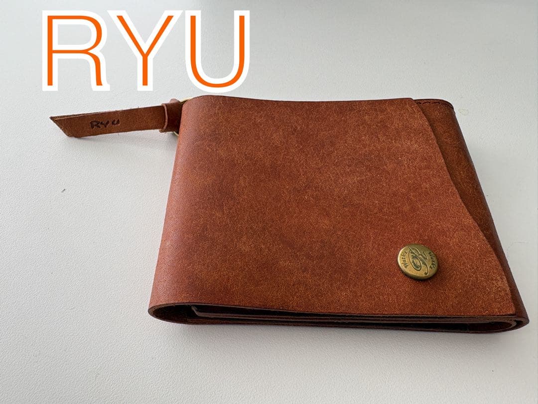 【美品】Ryu 2つ折り財布 レザー