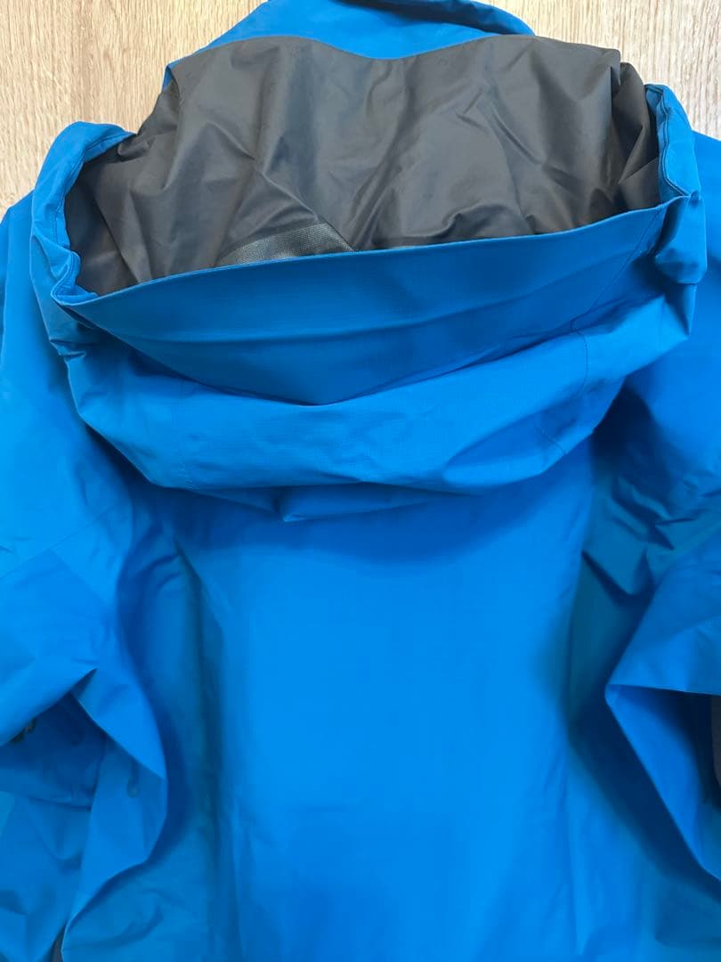 【希少品】ARC’TERYX BETA LT ハイブリッドジャケット Sサイズ