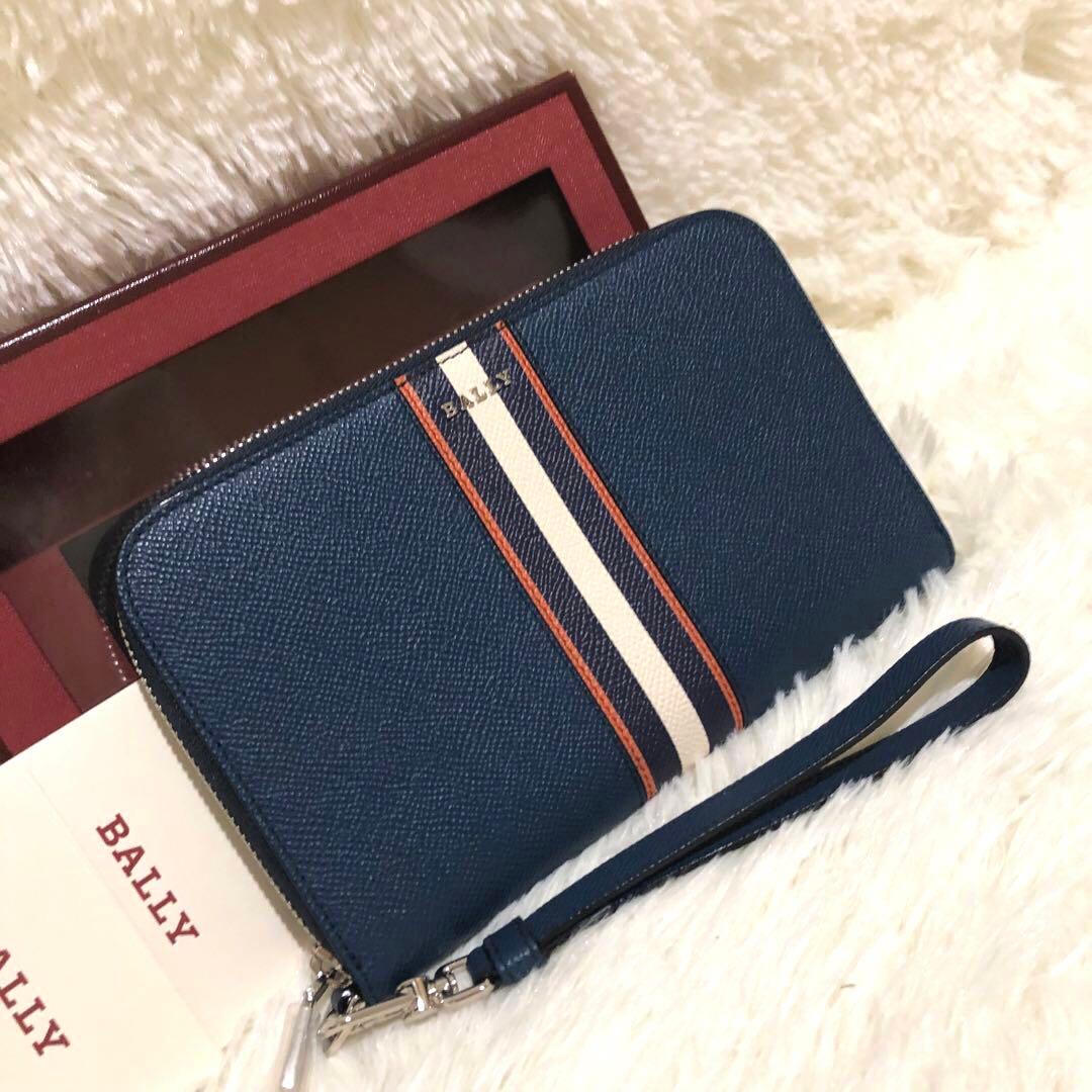 未使用✨Bally レザー　 ラウンドファスナー 長財布