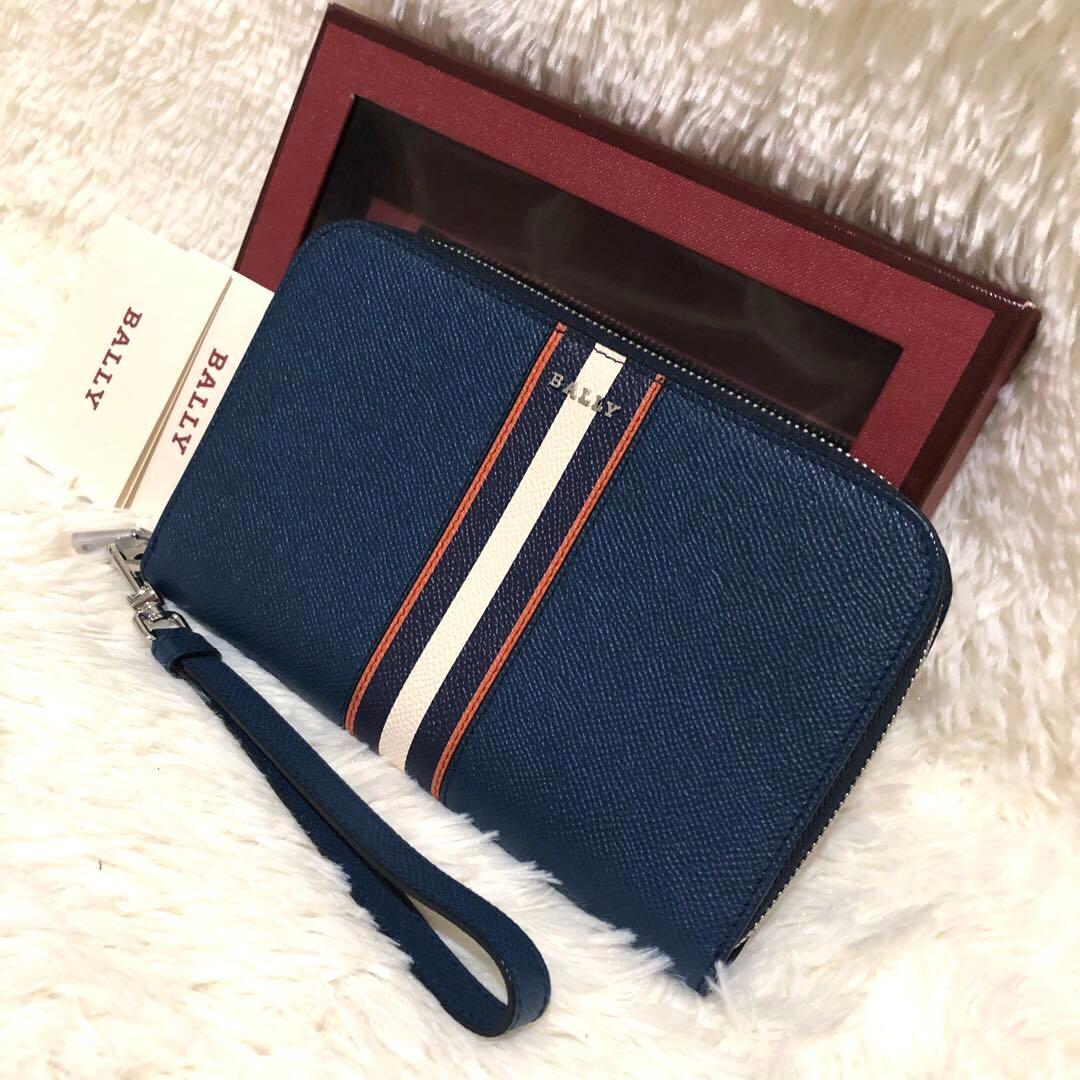 未使用✨Bally レザー　 ラウンドファスナー 長財布
