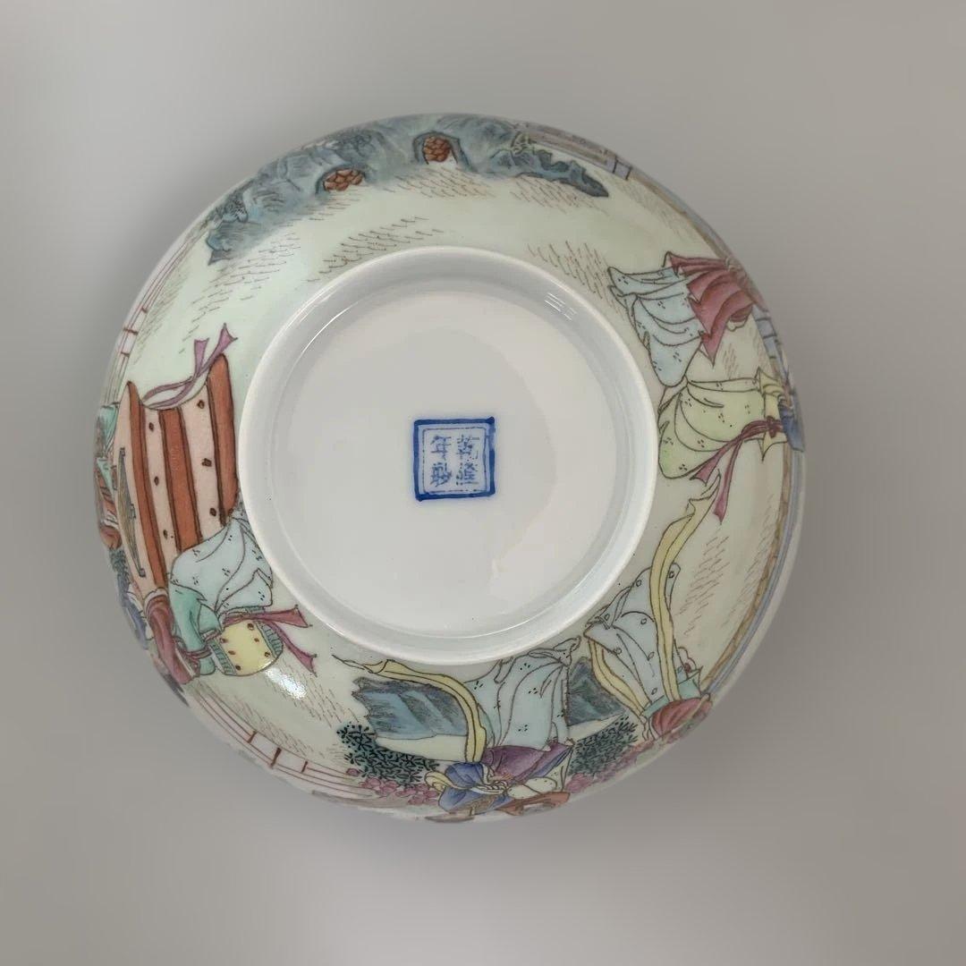 【箱付き】青白磁の女性人物画　中椀