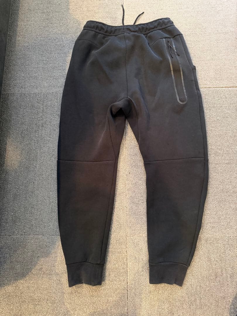 ナイキテックフリース パンツ