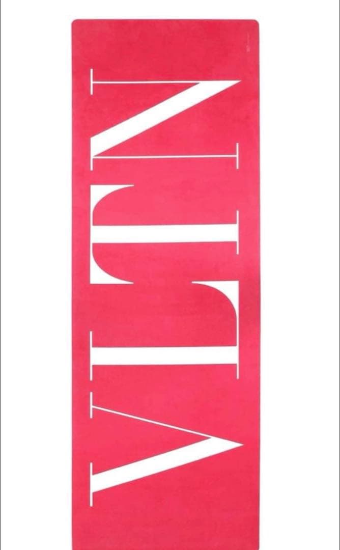 【未開封未使用品】Valentino東京コレクション VLTNロゴ ヨガマット②