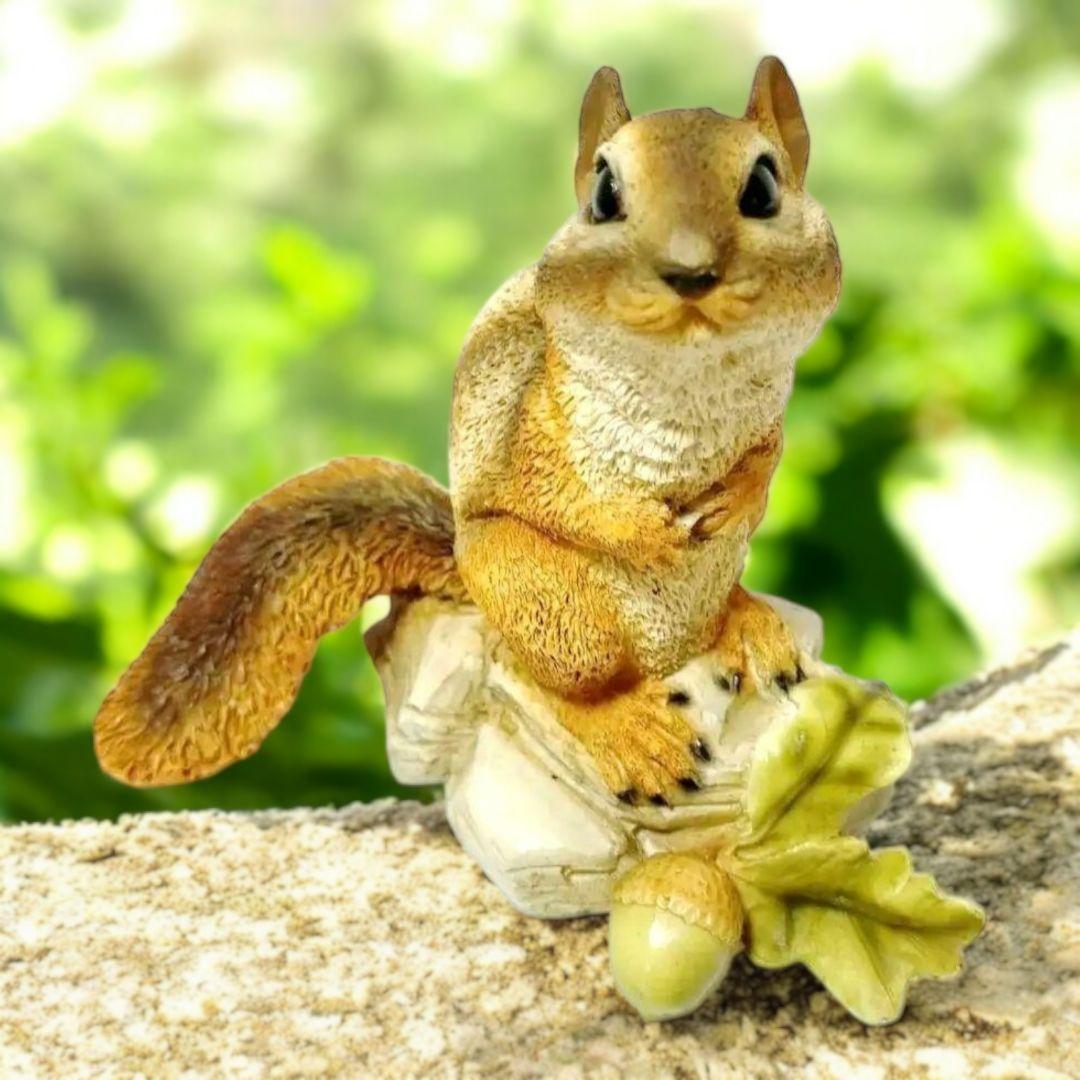 シマリス陶器オブジェ③