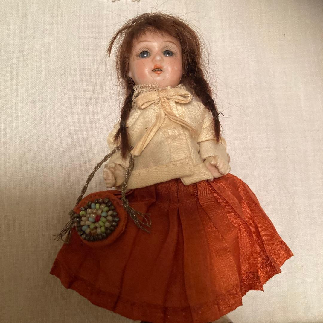 シモンハルビックミニョネット