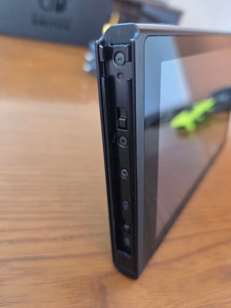 Nintendo Switch 清掃済み ジョイコン２セット付き 本日発送!!