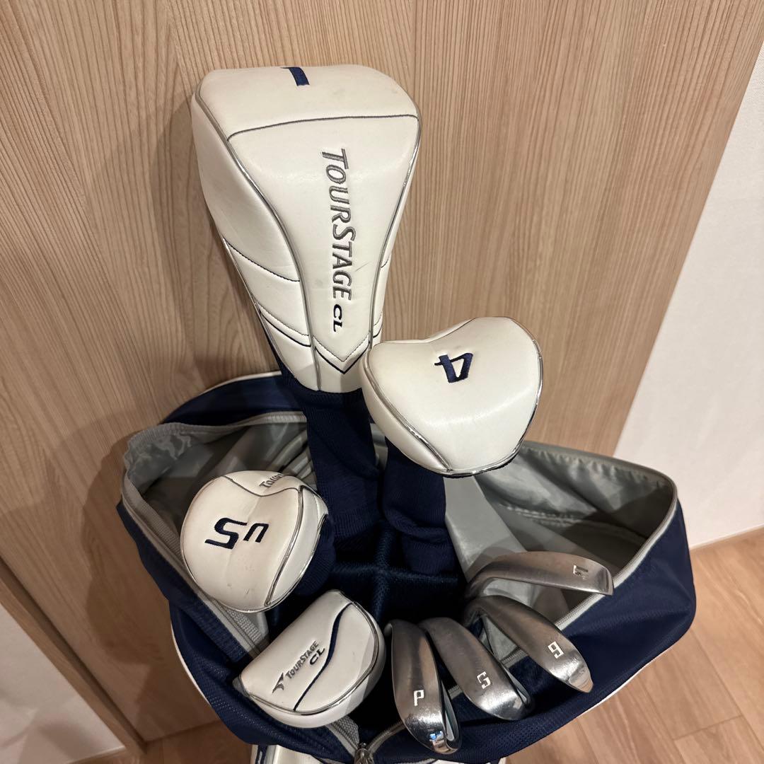 TOURSTAGE ゴルフバッグ クラブセット＋ ボール28個と小物